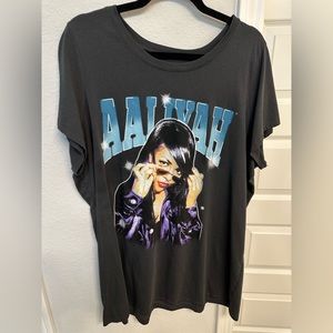 Torrid Aaliyah graphic T shirt